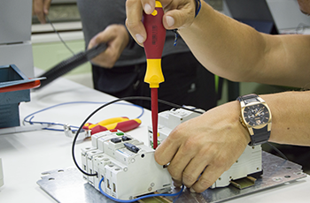 Curso On-line sobre sobre electricidad Básica Curso On line sobre sobre electricidad Básica